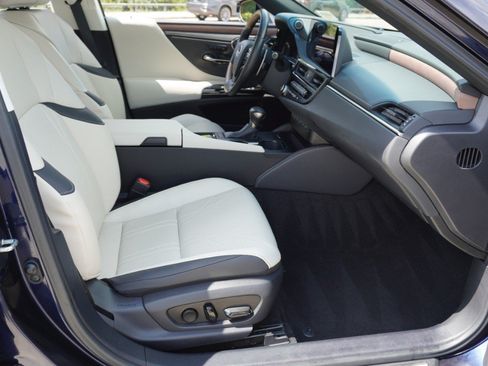 Certified 2025 Lexus ES 350 Ultra Luxury FWD image 14