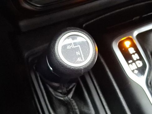 Certified 2020 Jeep Wrangler Unlimited Sport image 28