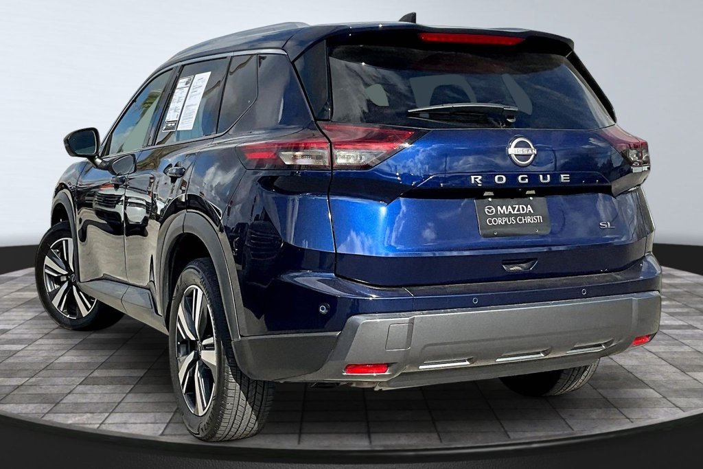 Used 2026 Nissan Rogue SL FWD image 5