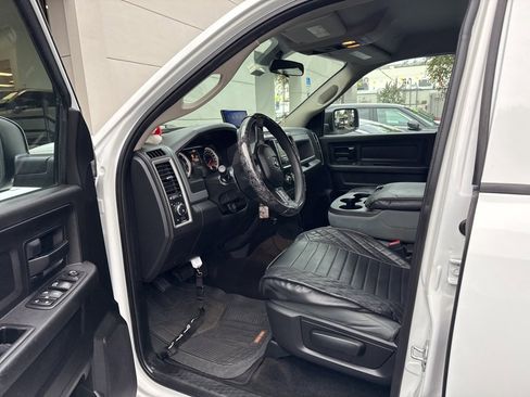 Used 2017 RAM 1500 Express image 4
