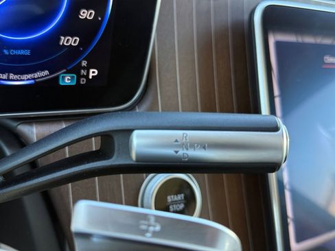 Used 2023 Mercedes-Benz EQS 450+ 4MATIC SUV image 21