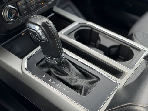 Used 2015 Ford F150 Lariat w/ Equipment Group 502A Luxury image 12