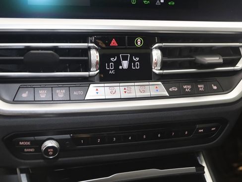 Used 2022 BMW M340i xDrive image 33