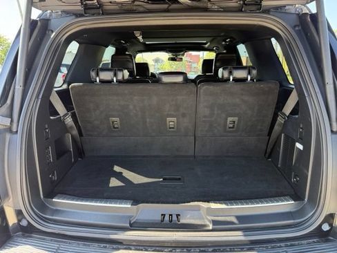 Used 2019 Ford Expedition Limited w/ Equipment Group 303A AWD/4WD image 12