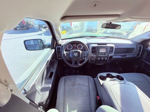 Used 2017 RAM 1500 Express image 6