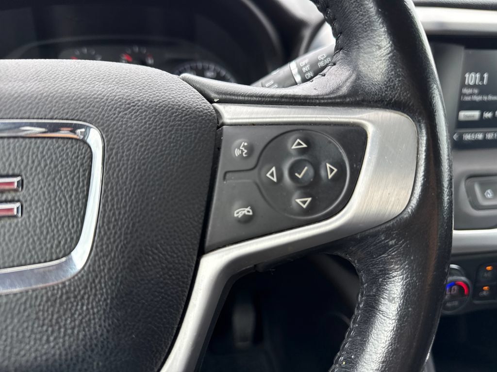 Used 2018 GMC Acadia SLE AWD/4WD image 14