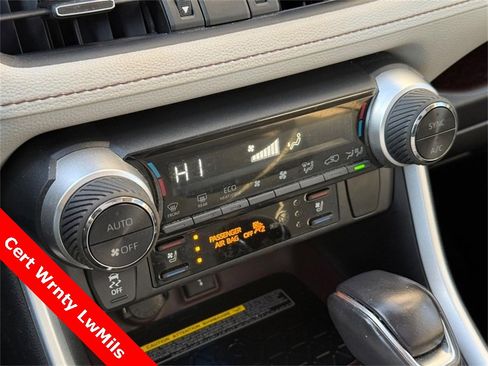 Used 2020 Toyota RAV4 Limited image 28