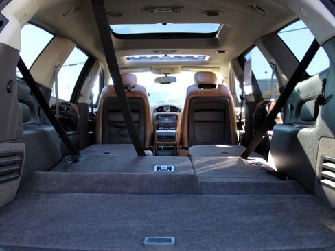 Used 2014 Buick Enclave Leather image 10