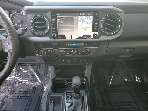 Certified 2023 Toyota Tacoma TRD Off-Road image 17