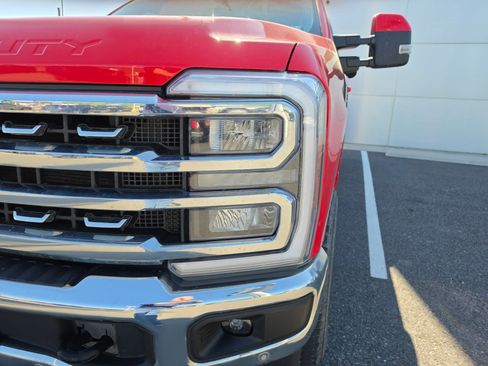 Used 2023 Ford F350 Lariat w/ Lariat Ultimate Package AWD/4WD image 9