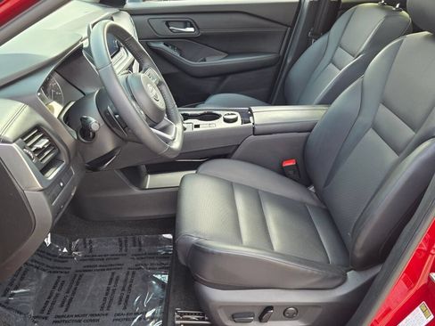 Used 2024 Nissan Rogue SV w/ SV Premium Package AWD/4WD image 22