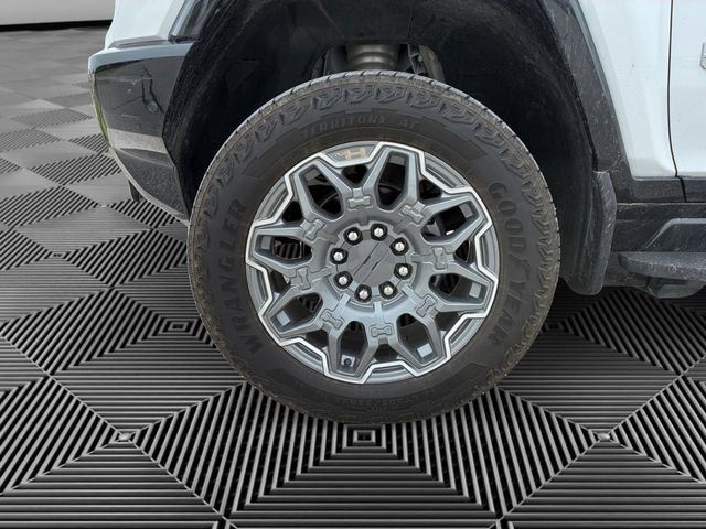 Certified 2024 GMC Hummer EV 3X AWD/4WD image 9