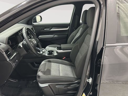 Used 2025 GMC Terrain Elevation image 17