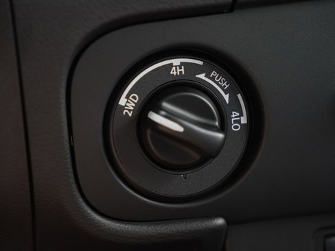 New 2026 Nissan Frontier SV image 15