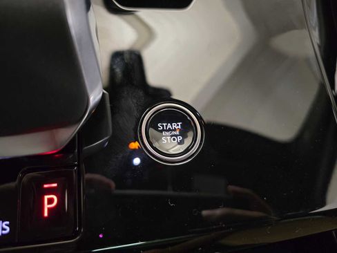 New 2026 Land Rover Range Rover Sport Dynamic SE image 33