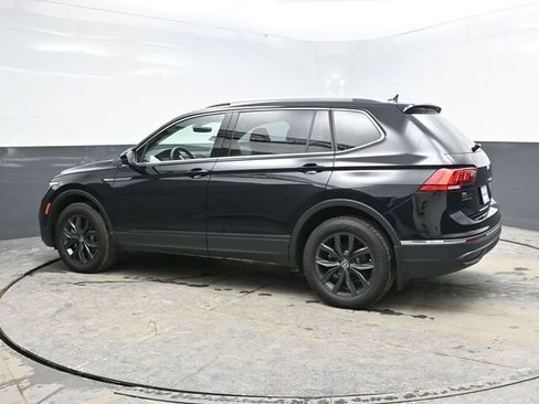 Used 2024 Volkswagen Tiguan SE image 4