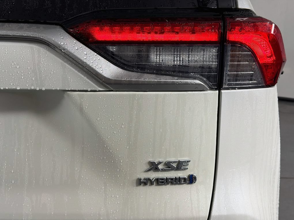 Used 2019 Toyota RAV4 XSE w/ XSE Weather Package AWD/4WD image 34