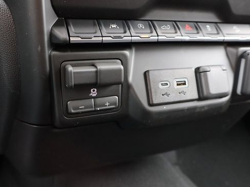 New 2026 Chevrolet Silverado 1500 Custom Trail Boss w/ Dark Appearance Package image 13