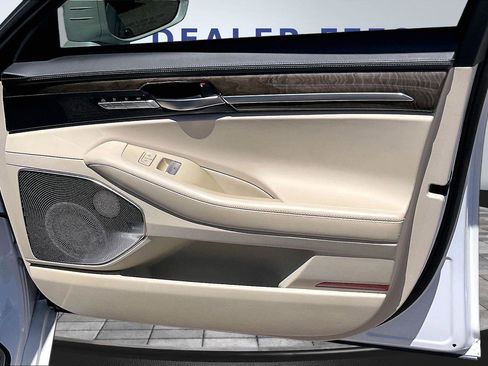 Used 2019 Genesis G90 5.0 Ultimate RWD image 28