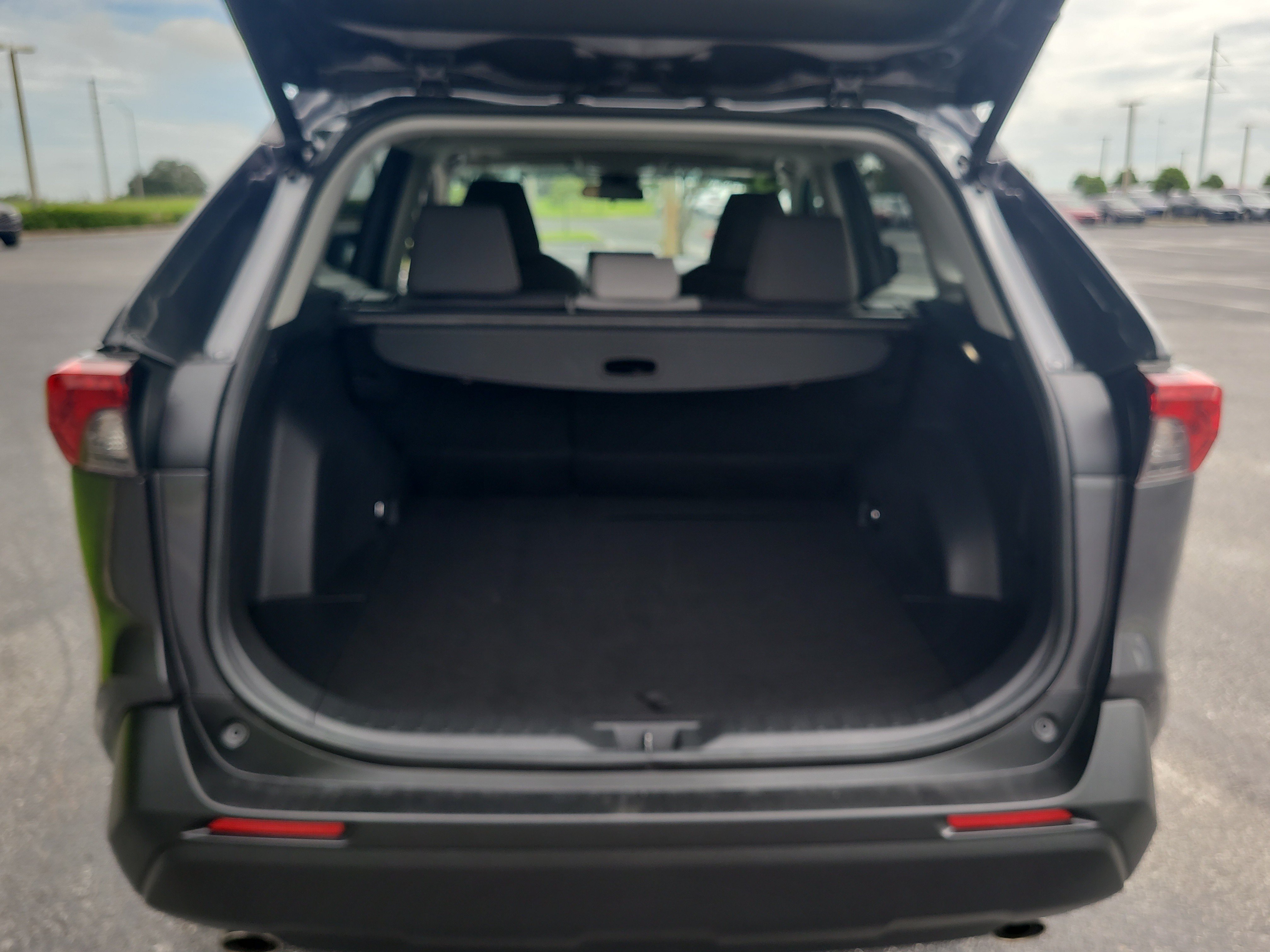 Certified 2023 Toyota RAV4 XLE w/ Convenience Package FWD image 11