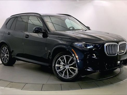 Certified 2026 BMW X5 xDrive50e w/ M Sport Package image 33