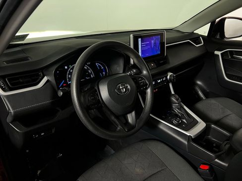 Certified 2025 Toyota RAV4 XLE AWD/4WD image 10