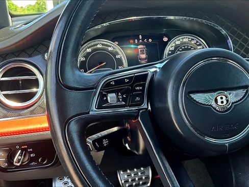 Used 2020 Bentley Bentayga AWD/4WD image 11