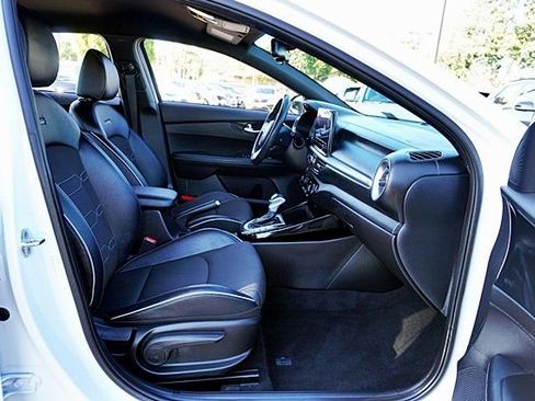 Used 2023 Kia Forte GT-Line FWD image 11