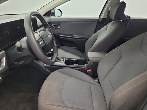 Used 2025 Kia K4 FWD image 17