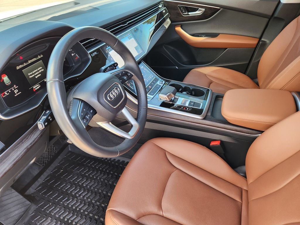 Used 2022 Audi Q8 Premium Plus AWD/4WD image 6