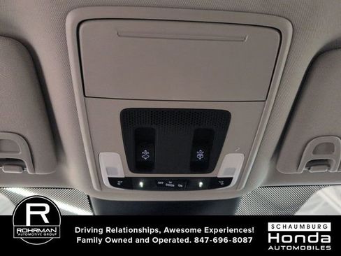 New 2025 Honda Pilot Touring image 10