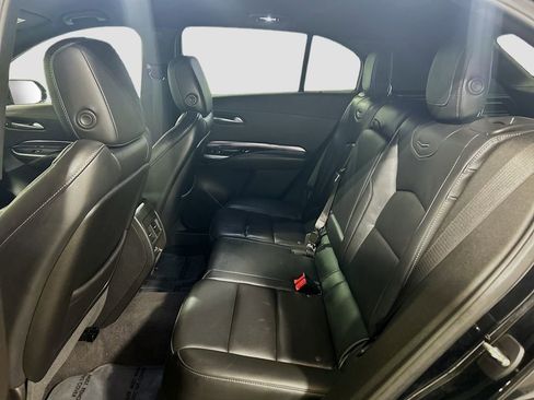 Used 2022 Cadillac XT4 Luxury w/ Cold Weather Package FWD image 21