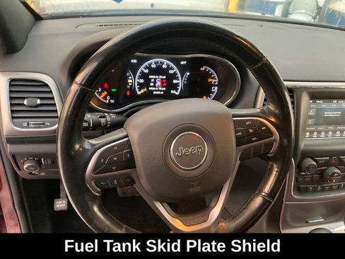 Used 2020 Jeep Grand Cherokee Laredo image 18