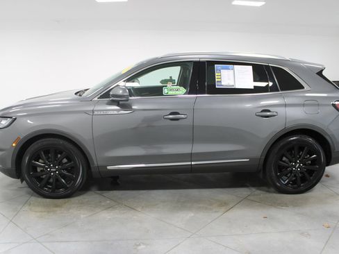 Used 2022 Lincoln Nautilus Reserve w/ Monochromatic Package image 6