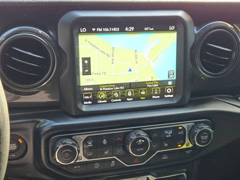 Used 2022 Jeep Wrangler Unlimited Sport AWD/4WD image 29