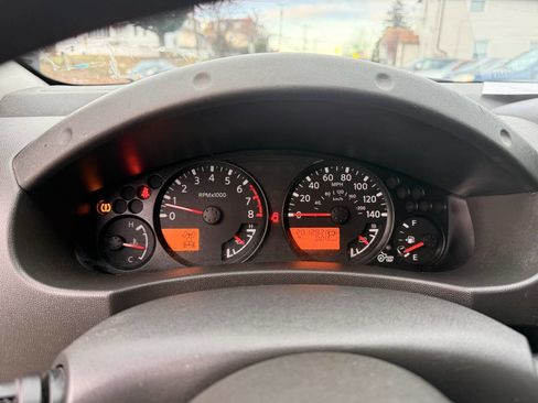 Used 2010 Nissan Frontier SE w/ SE Value Truck Pkg image 12