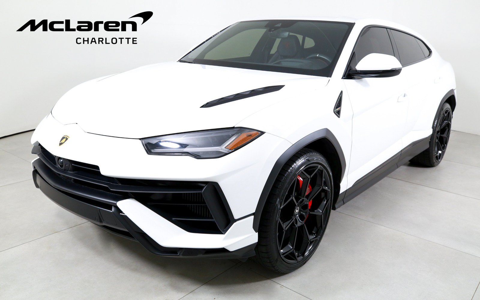 Used 2024 Lamborghini Urus S AWD/4WD image 1