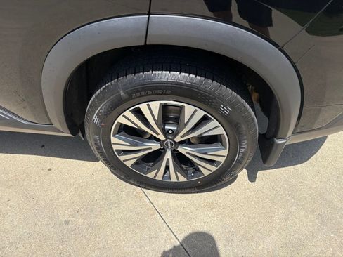 Used 2023 Nissan Rogue SV AWD/4WD image 49