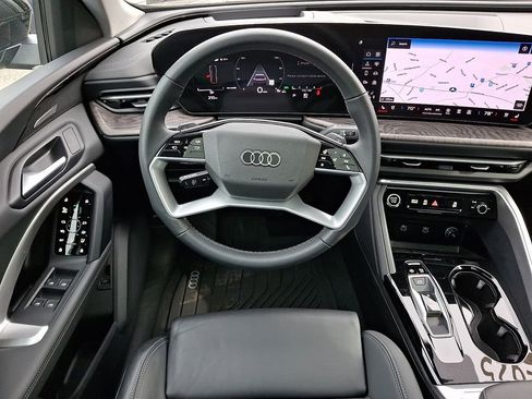 Certified 2025 Audi Q5 Premium Plus w/ Premium Plus image 11