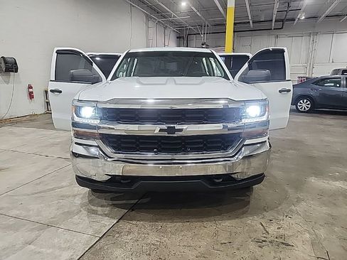 Used 2017 Chevrolet Silverado 1500 W/T w/ Trailering Package AWD/4WD image 6