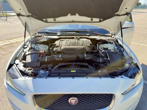 Used 2017 Jaguar XE Prestige image 30