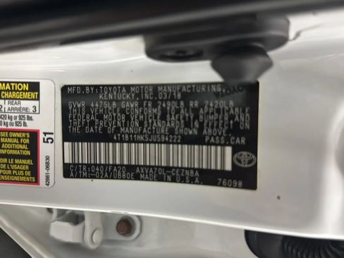 Used 2018 Toyota Camry LE FWD image 27