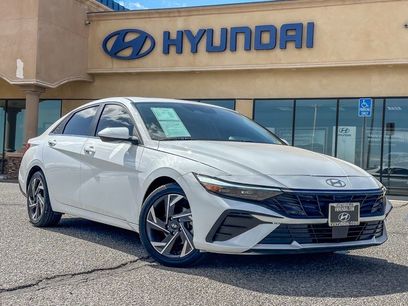 Used 2024 Hyundai Elantra SEL w/ Convenience Package