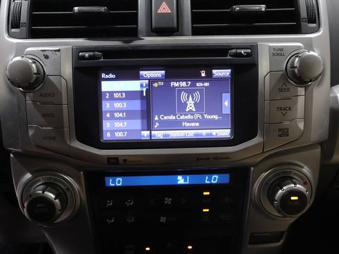 Used 2018 Toyota 4Runner Limited AWD/4WD image 28
