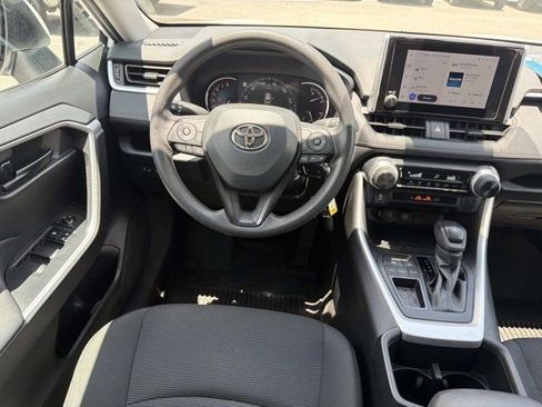 Used 2023 Toyota RAV4 LE FWD image 22