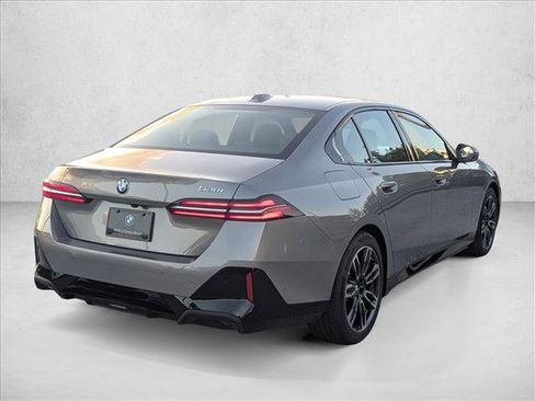 New 2027 BMW 530i w/ M Sport Package RWD image 2