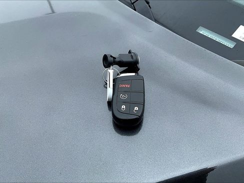Used 2021 Jeep Compass Limited AWD/4WD image 12