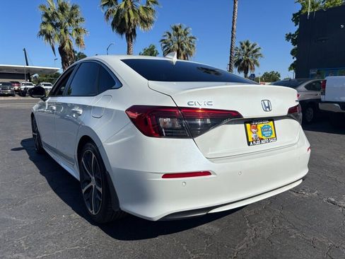 Used 2024 Honda Civic Touring image 6