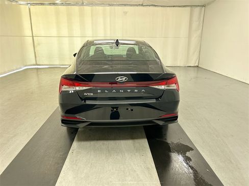 Used 2023 Hyundai Elantra SEL w/ Convenience Package image 21