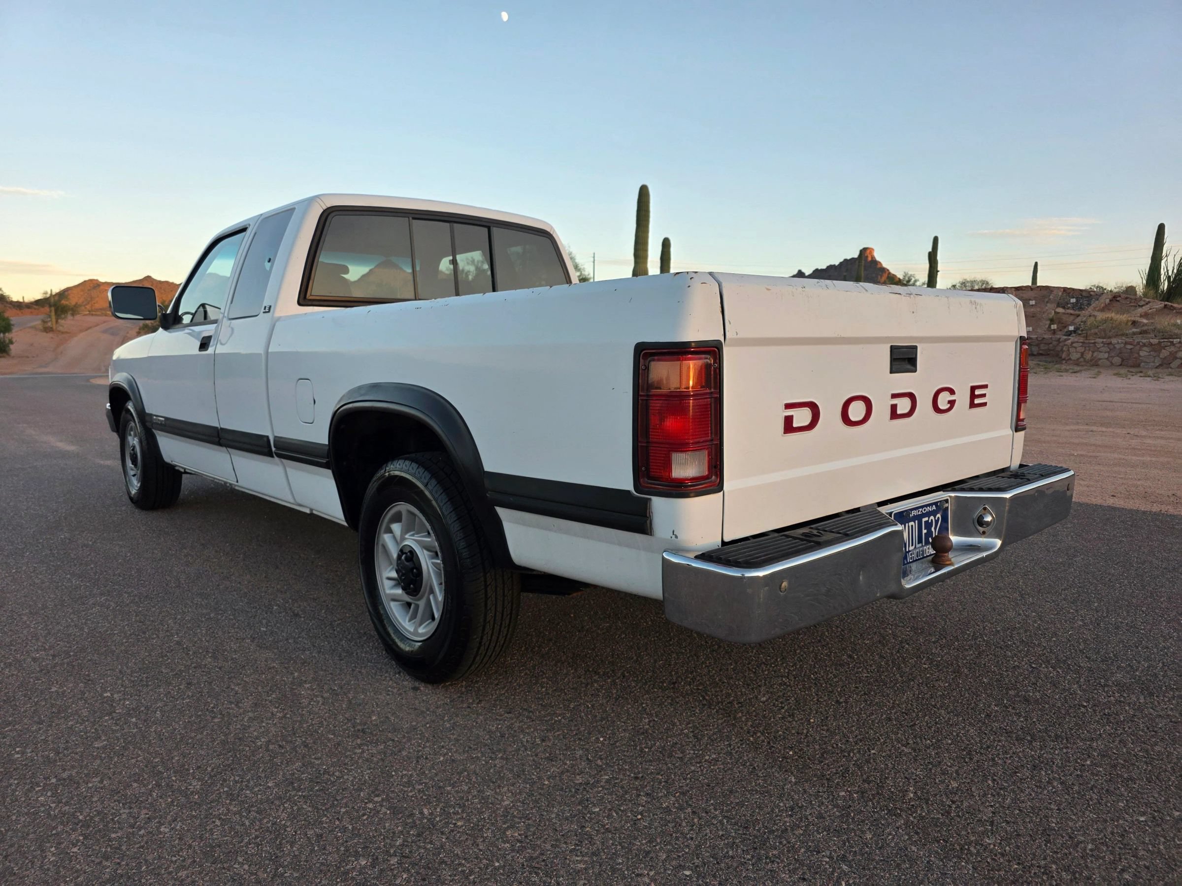 Used 1993 Dodge Dakota 2WD Club Cab image 4